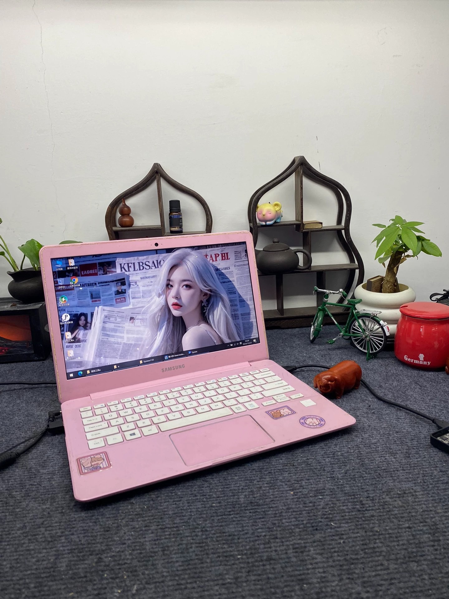 价转让工作用的三星笔记本电脑 之前工作用的，上班公司又配一个，所以低价转手自己的这台，没磕碰，没修理过，运行很流畅，配套件一起送出，整机没问题。 没有维修过 